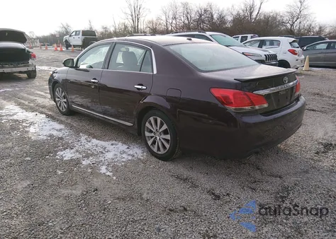 2012 Toyota Avalon Limited z USA, uszkodzony, nr VIN 4T1BK3DBXCU464177
